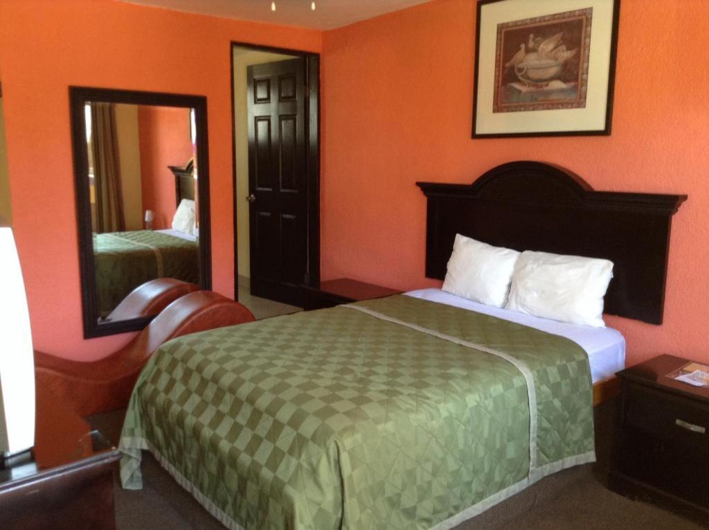 Motel Agora Ensenada Extérieur photo