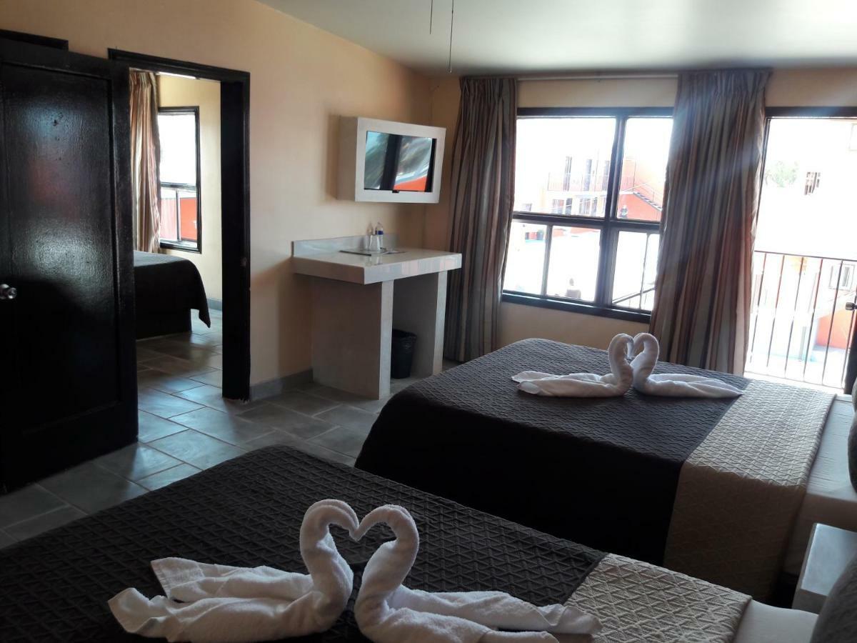 Motel Agora Ensenada Extérieur photo