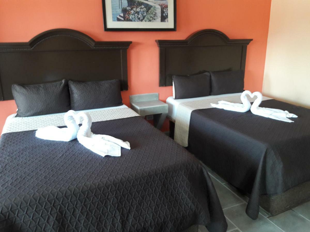 Motel Agora Ensenada Extérieur photo